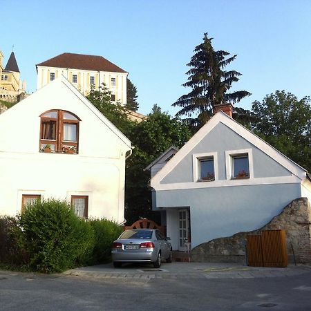 Galeria Villa Veszprem Ruang foto