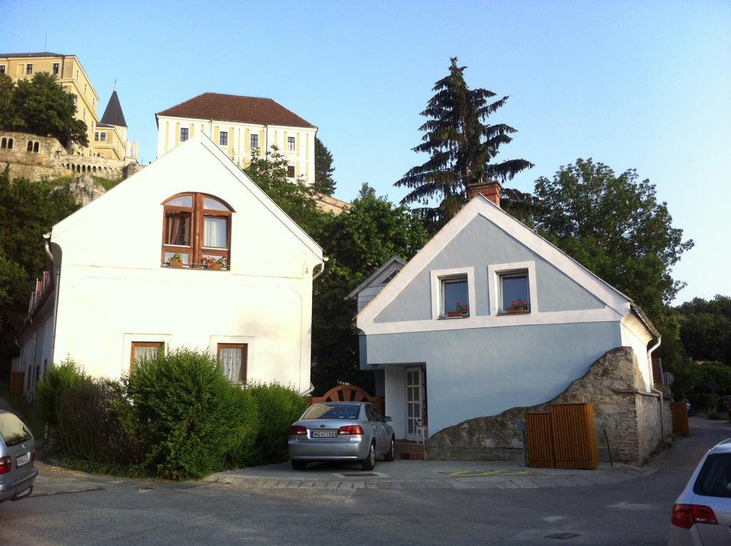 Galeria Villa Veszprem Ruang foto